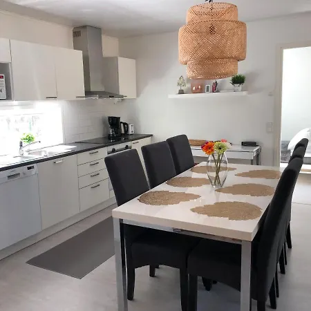 Huvilat Bright And New House In The Nature